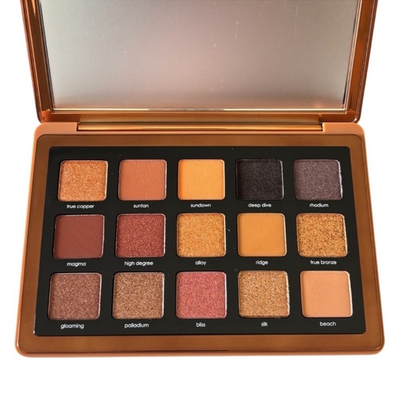 Natasha Denona Bronze Eyeshadow Palette - Picture 3 of 8